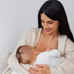 Read more about the article Breastfeeding Basics: Benefits and Techniques for New Mothers